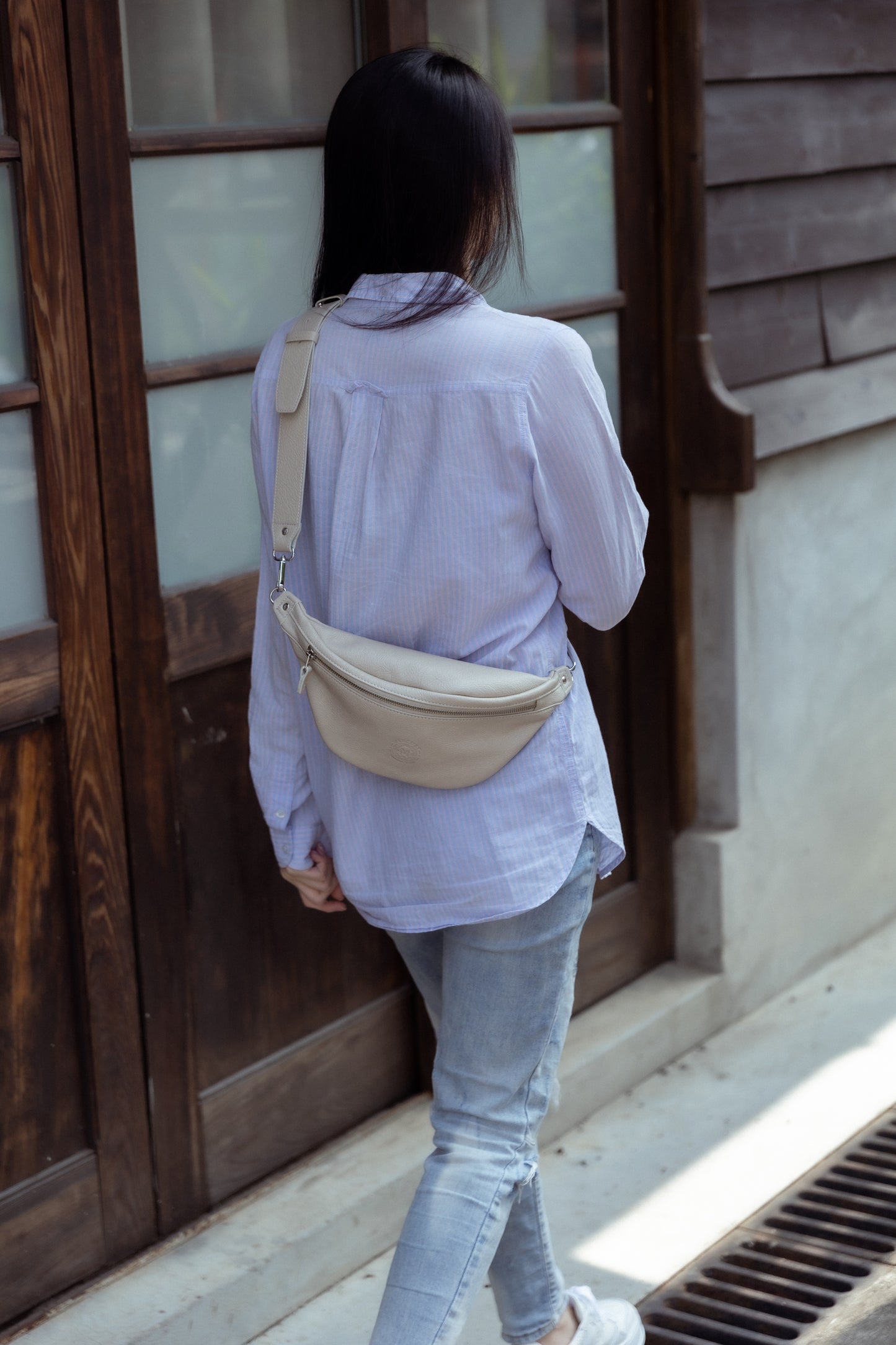 Mercury Crossbody Carry Bag